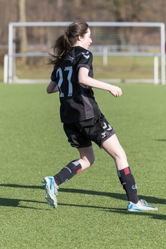 Bild 73 - wBJ SV Wahlstedt - SV Henstedt Ulzburg : Ergebnis: 0:1